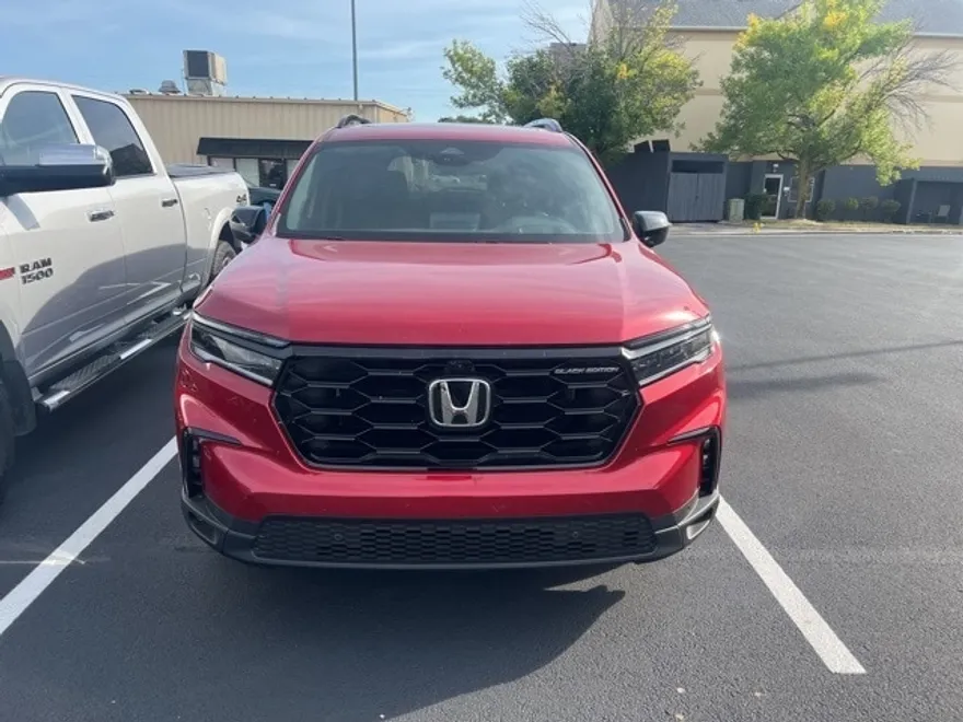 2025 Honda Pilot Black Edition photo 1
