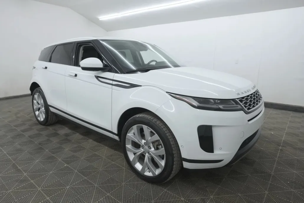 2020 Land Rover Range Rover Evoque SE photo 1