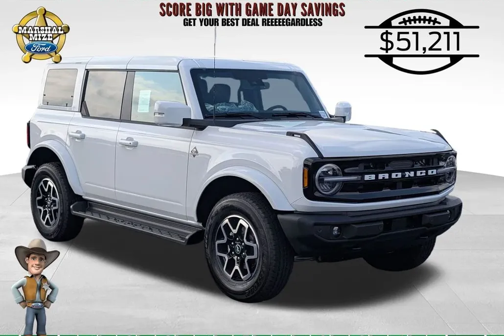 2025 Ford Bronco Outer Banks photo 1