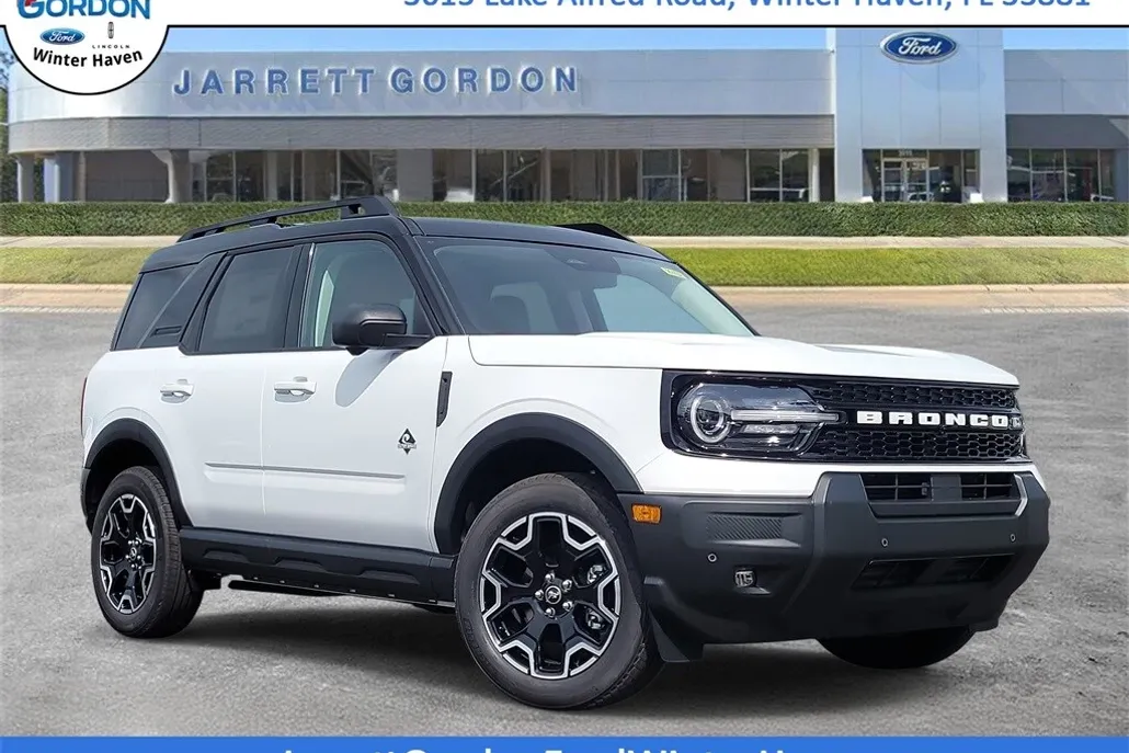2025 Ford Bronco Sport Outer Banks photo 1