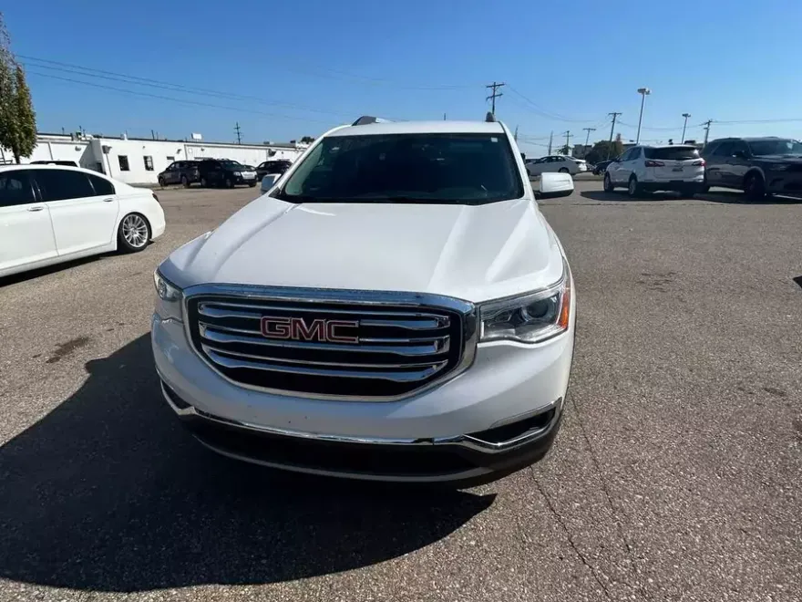 2019 Gmc Acadia SLT photo 1