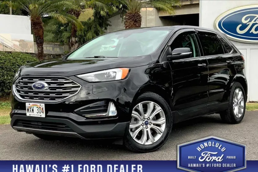 2022 Ford Edge Titanium photo 1
