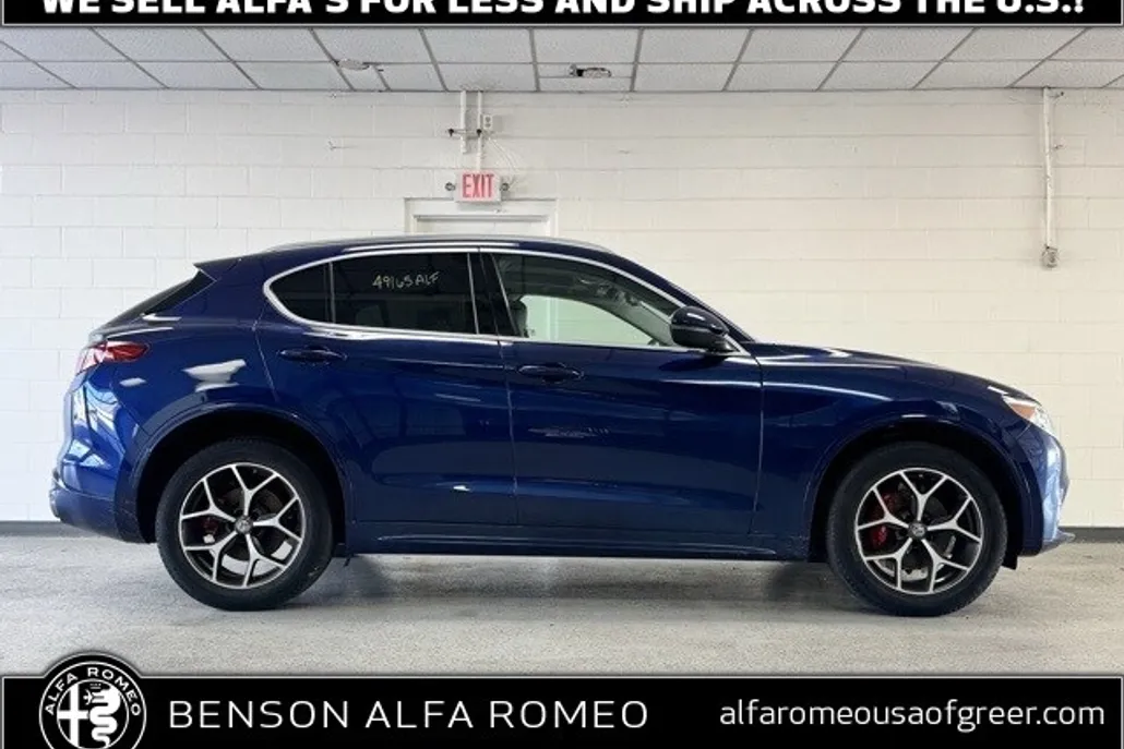 2021 Alfa Romeo Stelvio Ti Sport photo 1