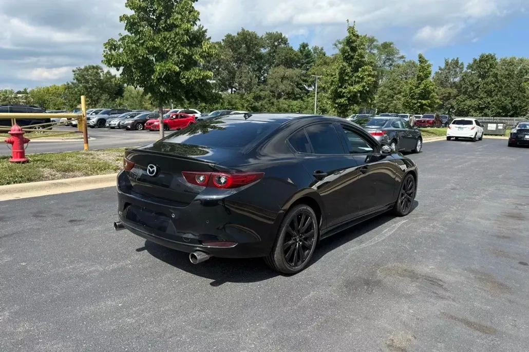 2022 Mazda Mazda3 Premium Plus photo 1