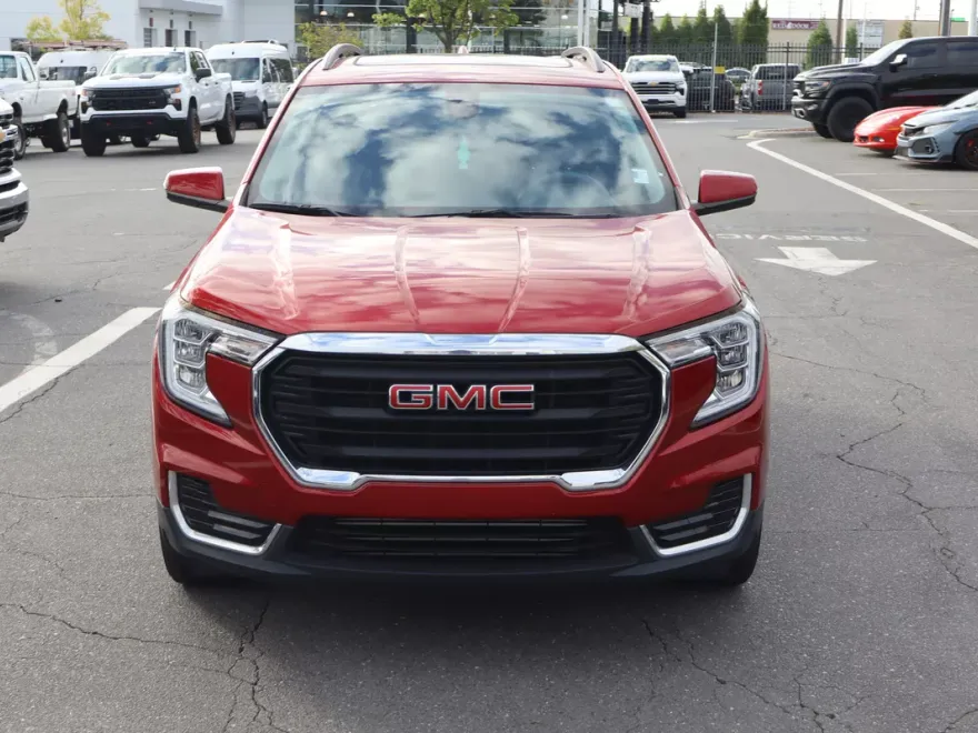 2022 Gmc Terrain SLE photo 1