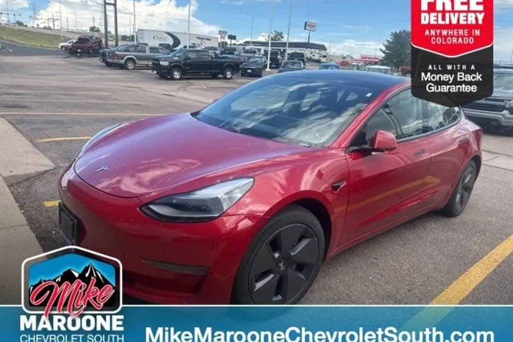 2021 Tesla Model 3 Standard Range Plus photo 1