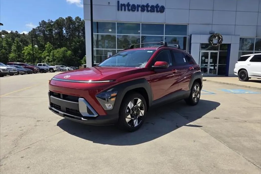 2025 Hyundai Kona SEL photo 1