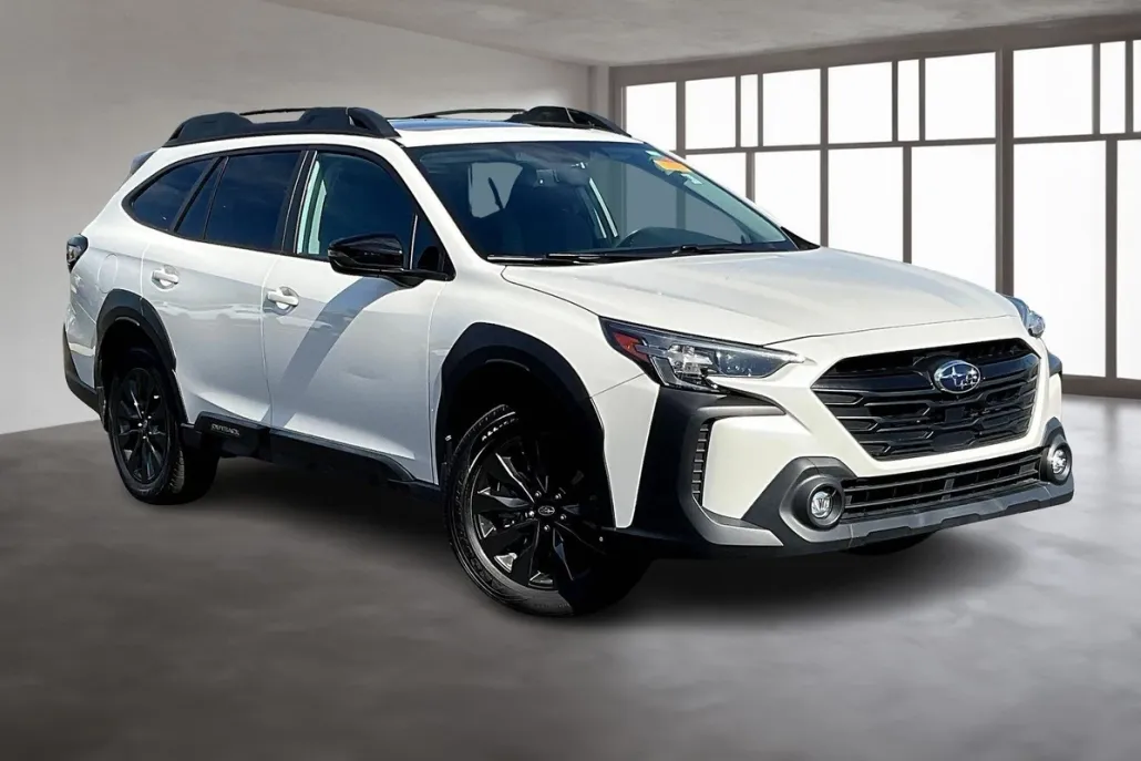 2023 Subaru Outback Onyx Edition XT photo 1