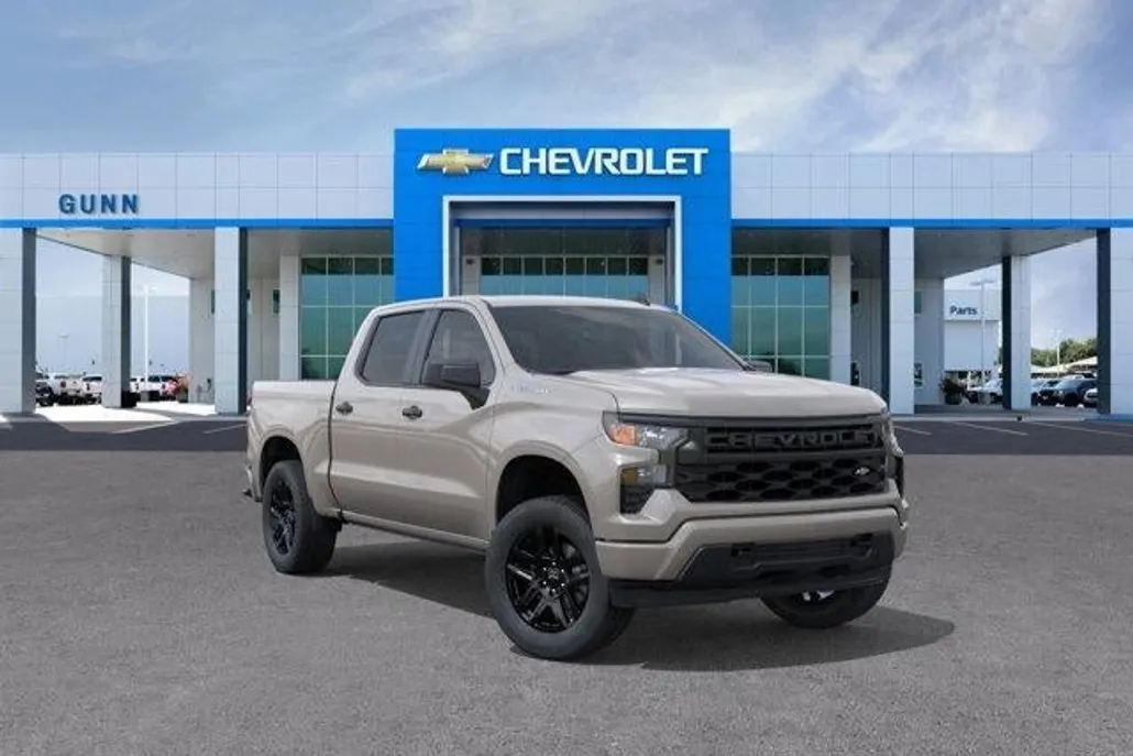 2026 Chevrolet Silverado 1500 Custom photo 1