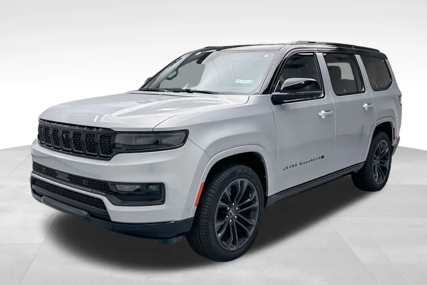 2023 Jeep Grand Wagoneer II photo 1