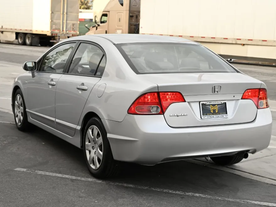 2008 Honda Civic LX photo 1