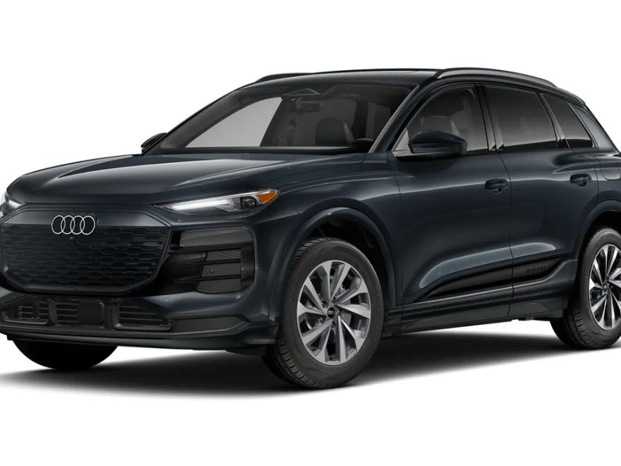 2025 Audi e-tron Premium photo 1