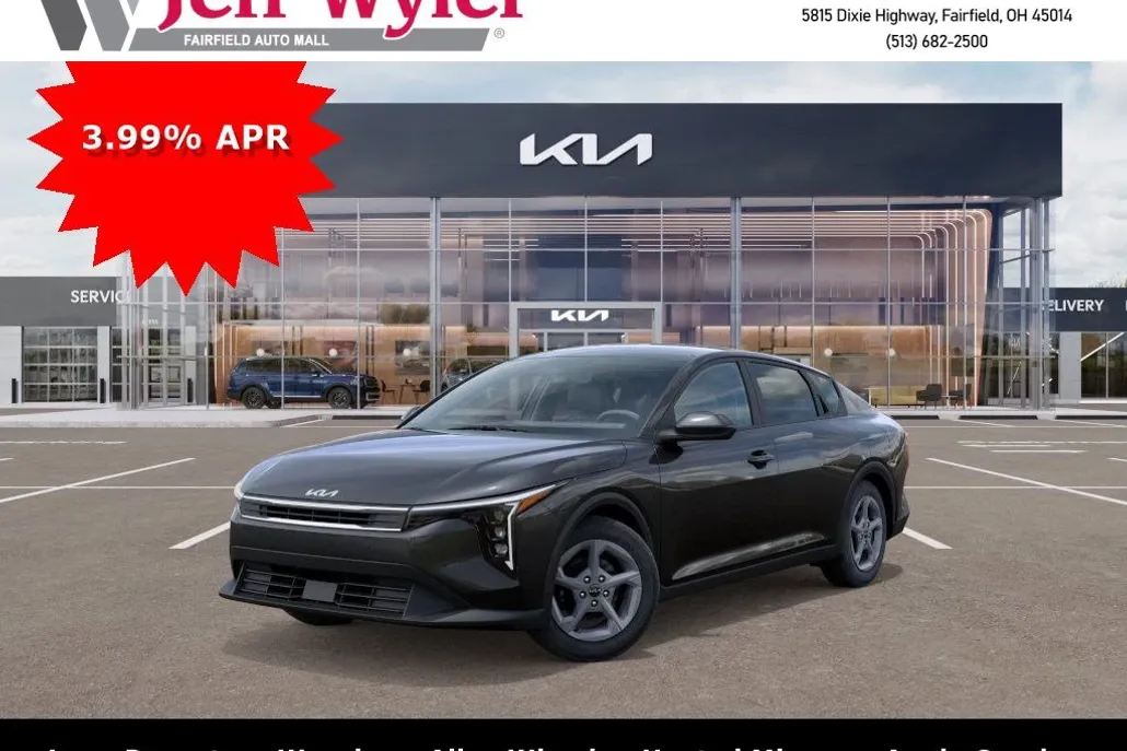 2025 Kia K4 LXS photo 1