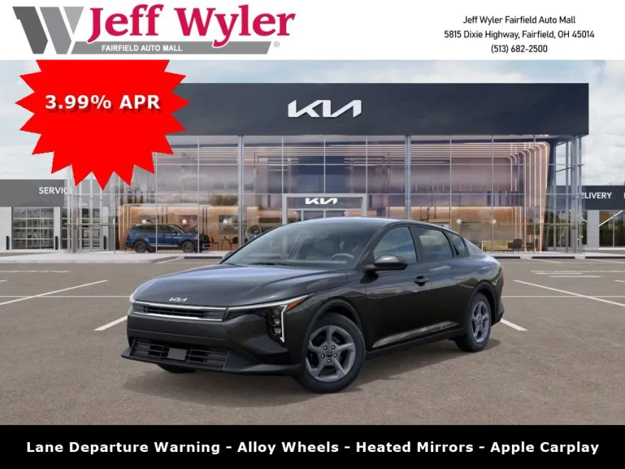2025 Kia K4 LXS photo 1