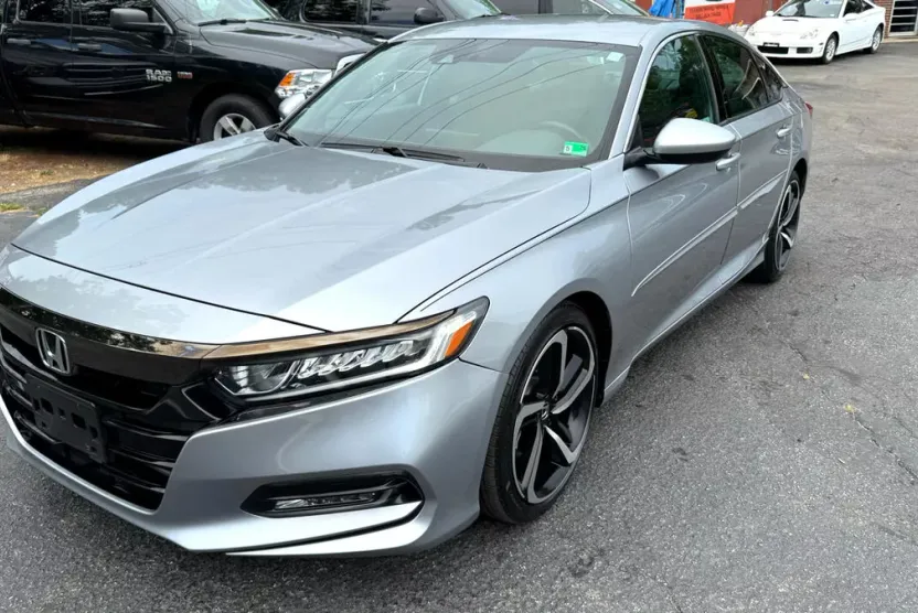 2020 Honda Accord Sport photo 1