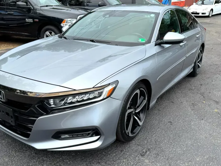 2020 Honda Accord Sport photo 1