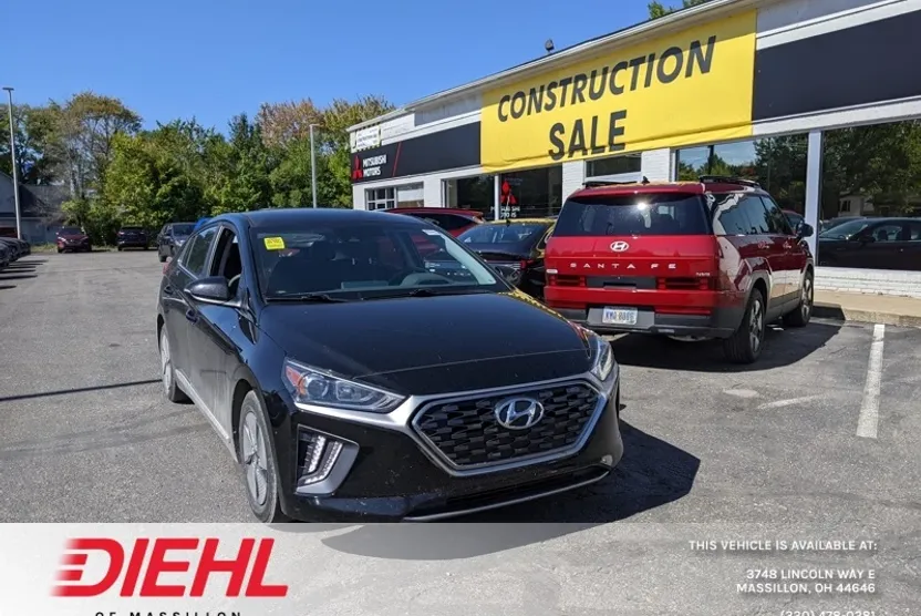 2022 Hyundai Ioniq SE photo 1