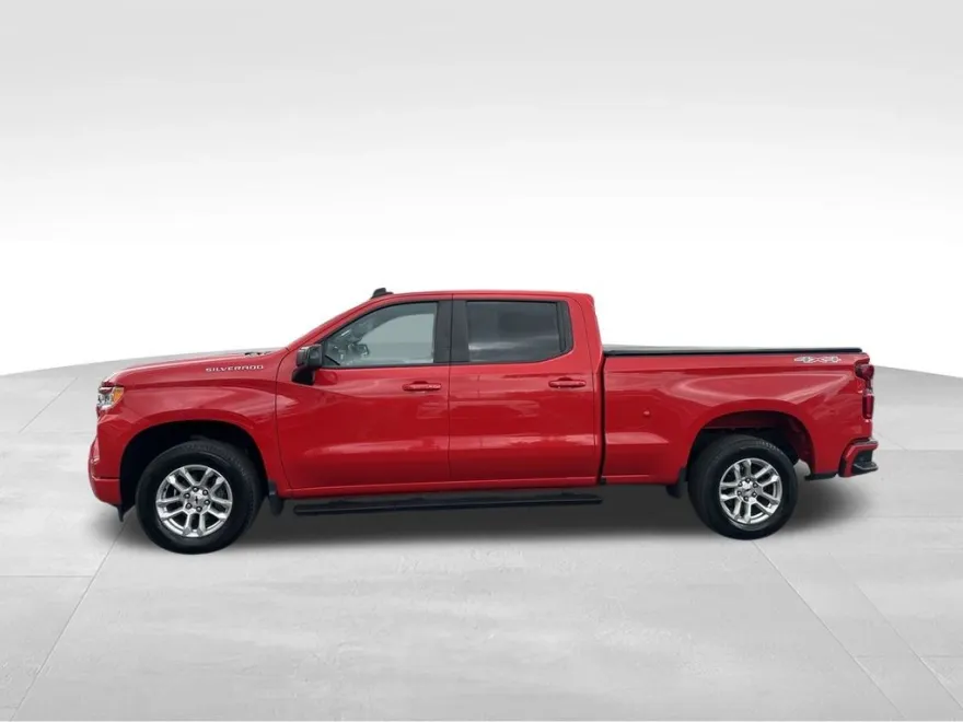 2022 Chevrolet Silverado 1500 RST photo 1