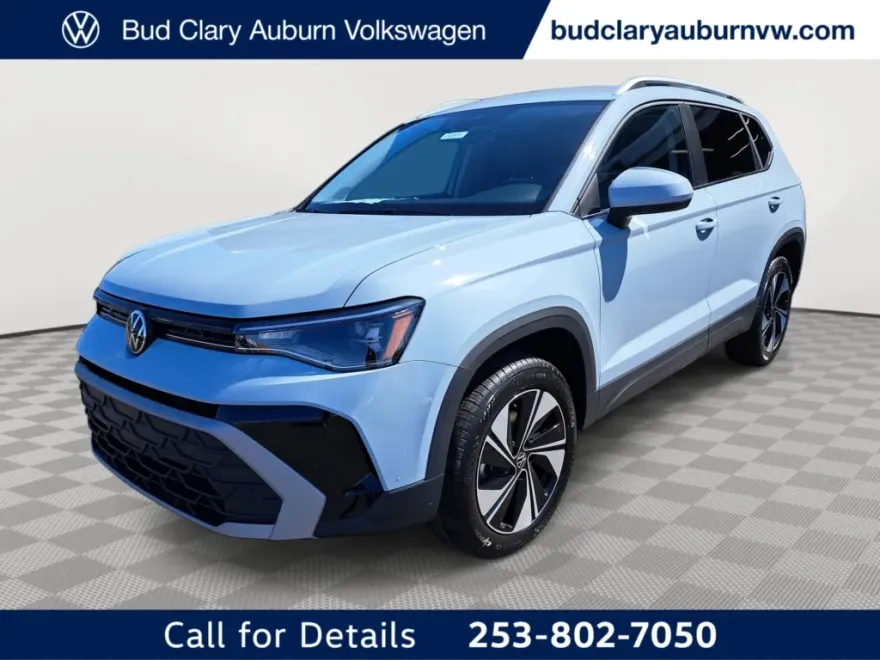 2025 Volkswagen Taos SE photo 1