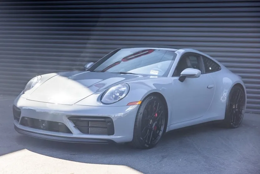 2024 Porsche 911 GTS photo 1