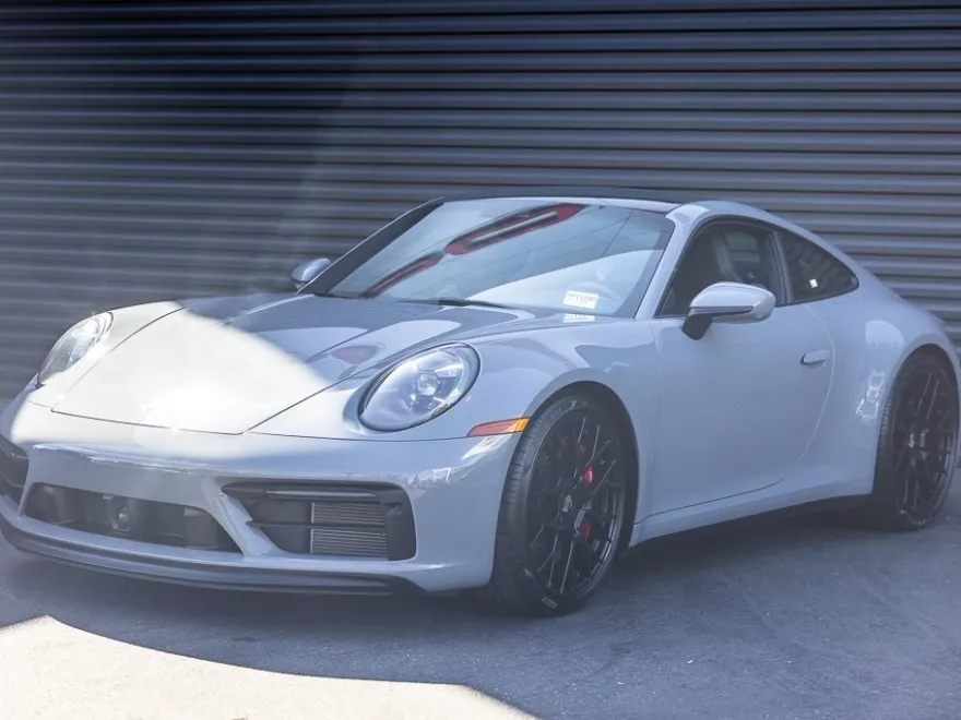 2024 Porsche 911 GTS photo 1