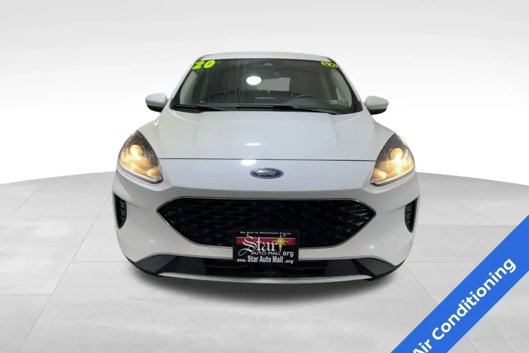 2020 Ford Escape SE photo 1