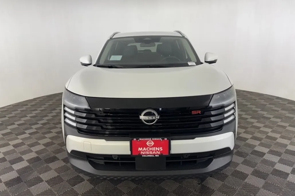 2025 Nissan Kicks SR photo 1