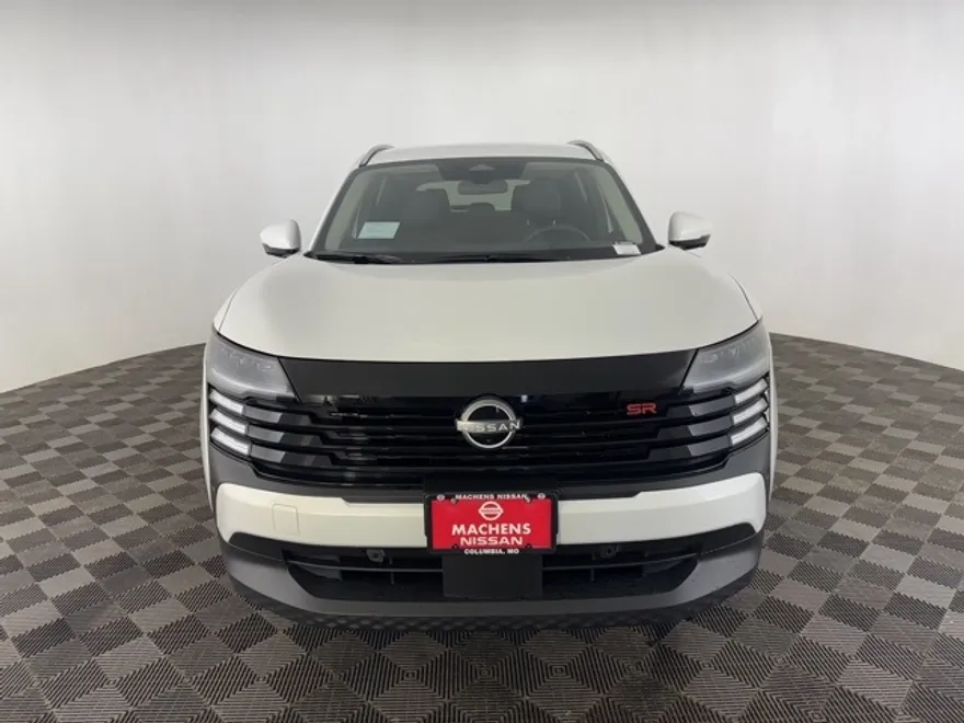 2025 Nissan Kicks SR photo 1