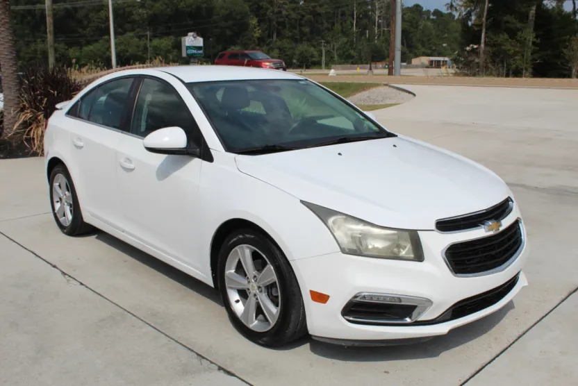 2016 Chevrolet Cruze photo 1