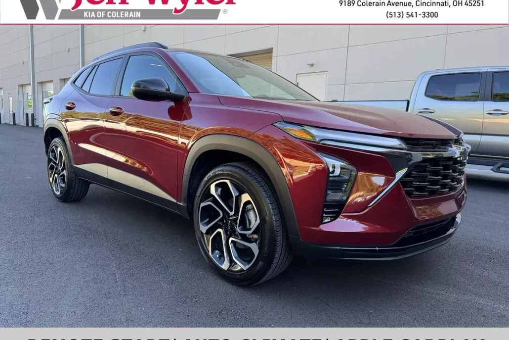 2025 Chevrolet Trax photo 1