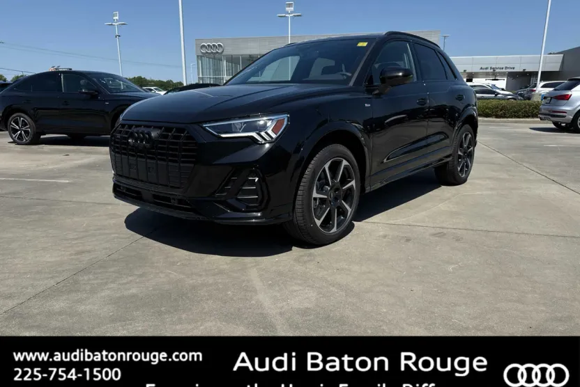 2025 Audi Q3 S line Premium Plus photo 1