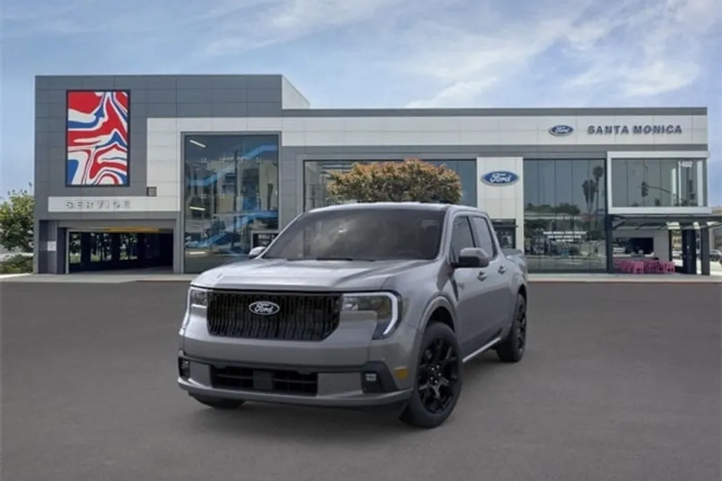 2025 Ford Maverick photo 1