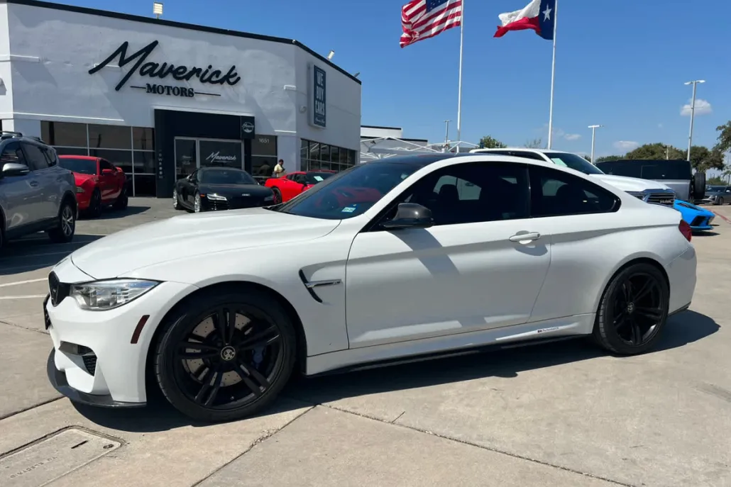 2015 Bmw M4 Coupe photo 1