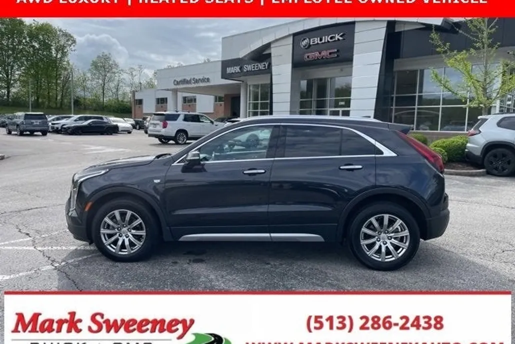 2023 Cadillac XT4 Premium Luxury photo 1