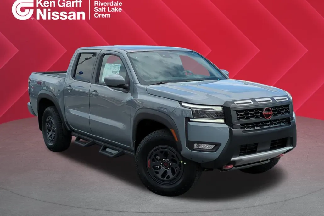 2025 Nissan Frontier PRO-4X photo 1