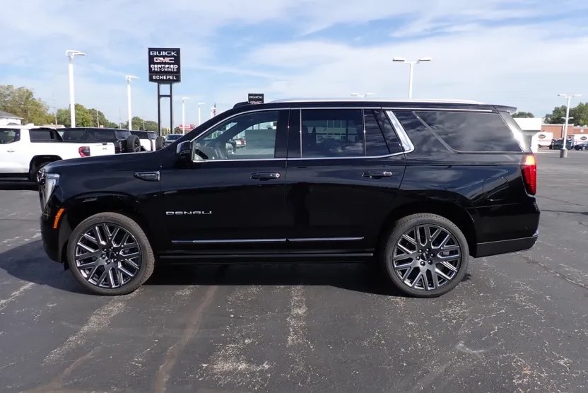2026 Gmc Yukon Denali Ultimate photo 1