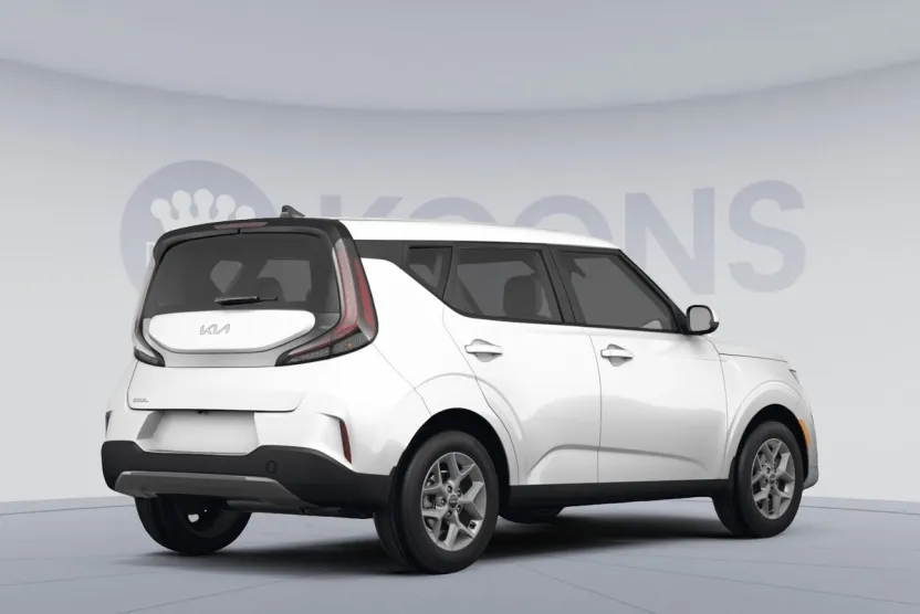 2023 Kia Soul LX photo 1