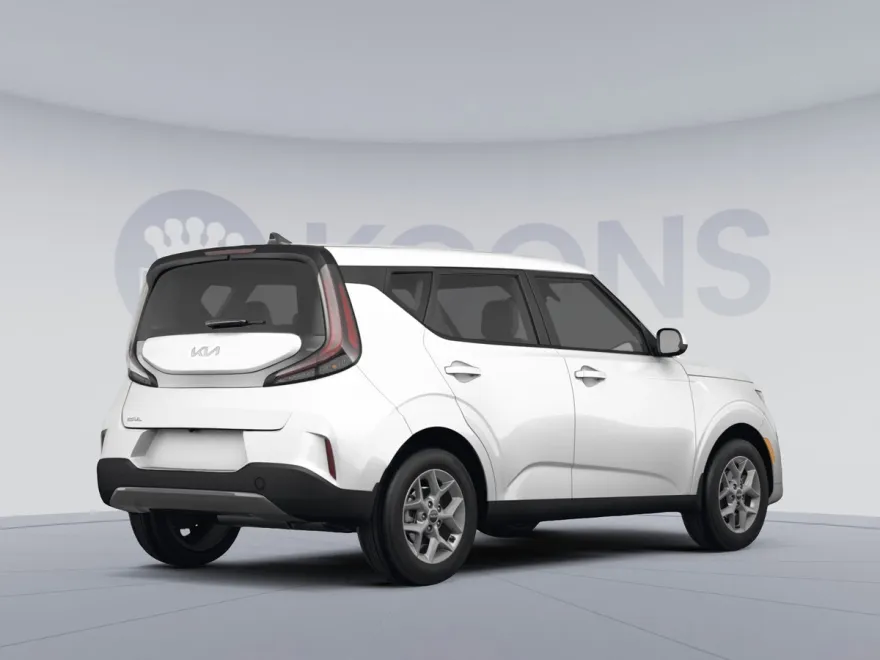 2023 Kia Soul LX photo 1