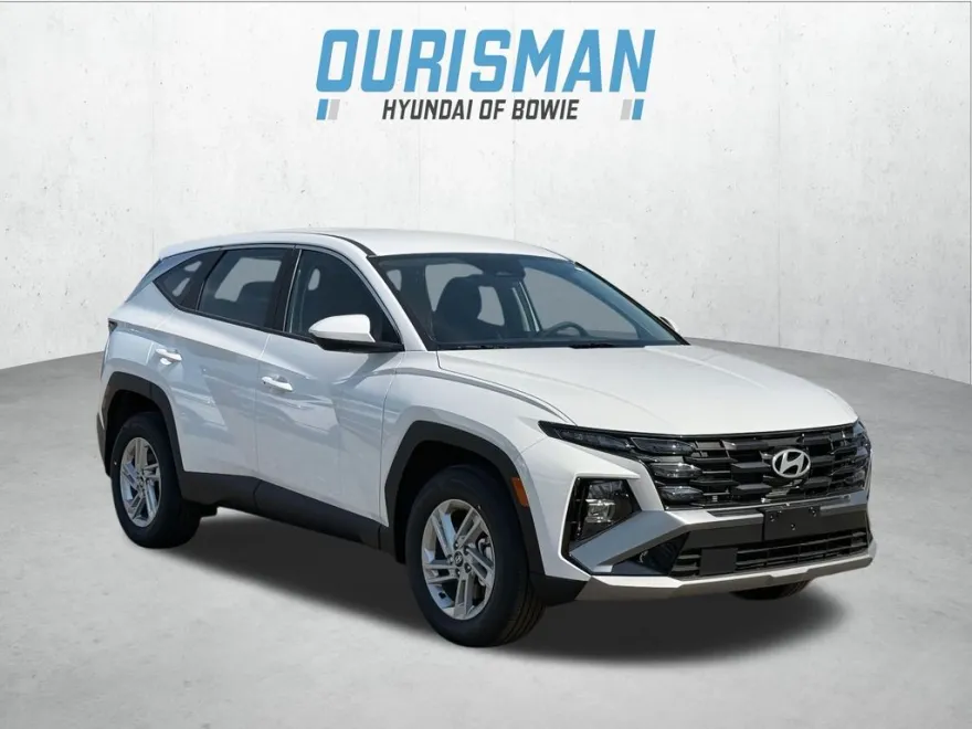 2025 Hyundai Tucson SE photo 1