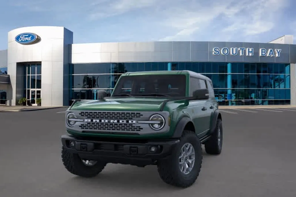 2025 Ford Bronco Badlands photo 1