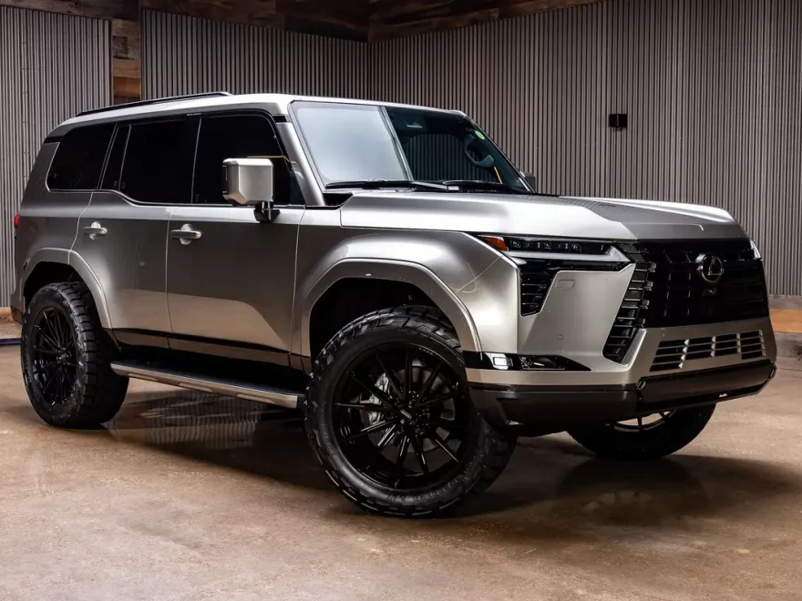 2024 Lexus GX 550 Luxury photo 1