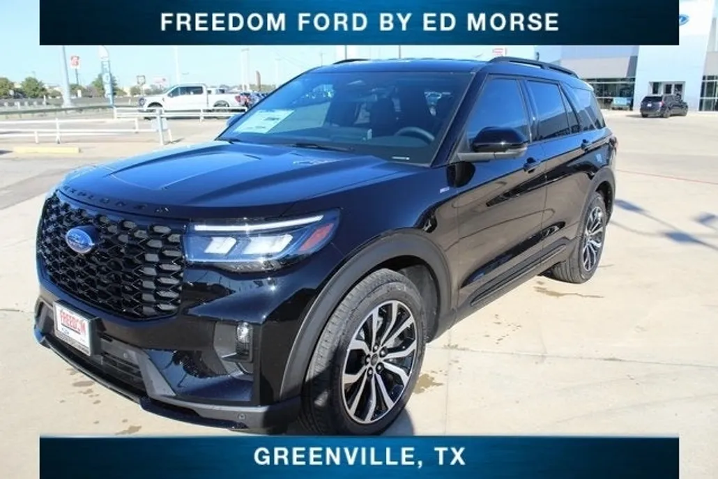 2025 Ford Explorer ST-Line photo 1