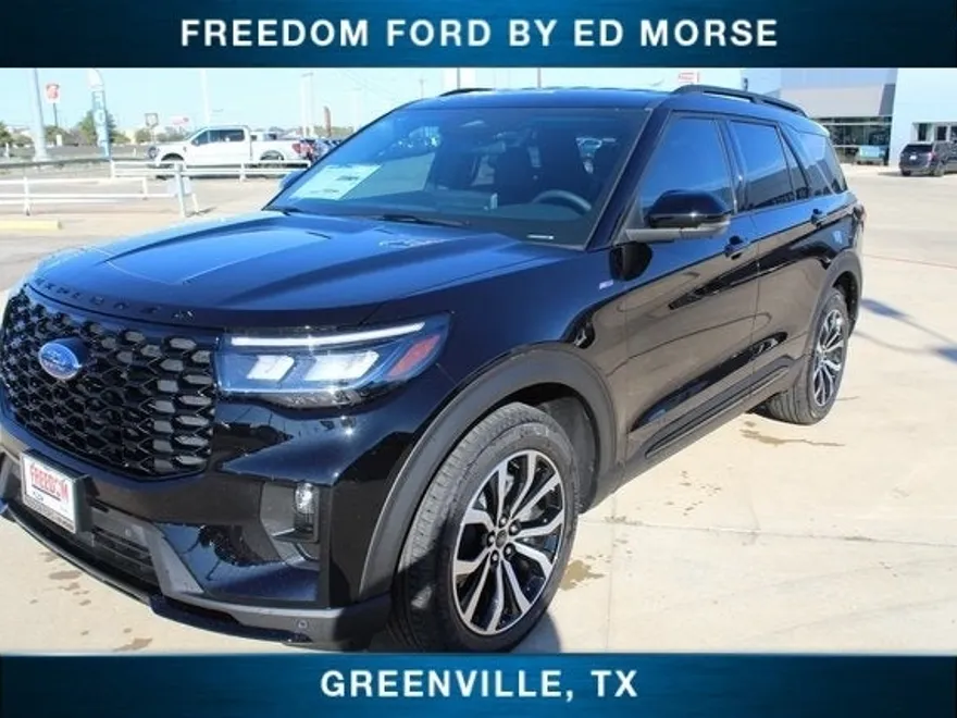 2025 Ford Explorer ST-Line photo 1