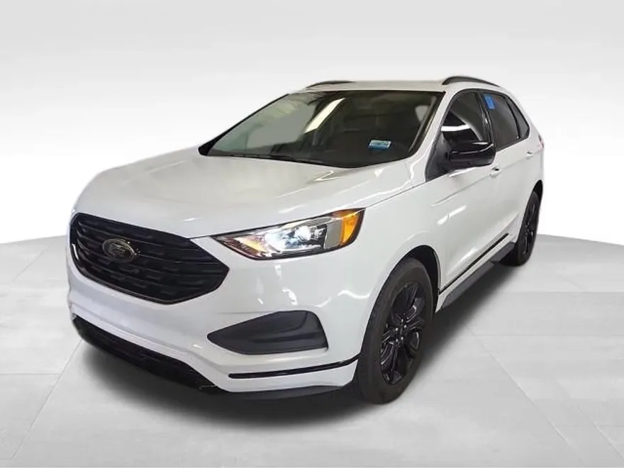 2024 Ford Edge SE photo 1