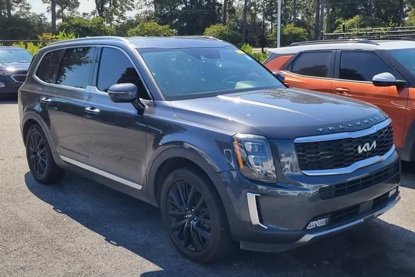 2022 Kia Telluride SX photo 1