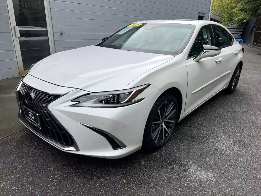 2023 Lexus ES 350 photo 1
