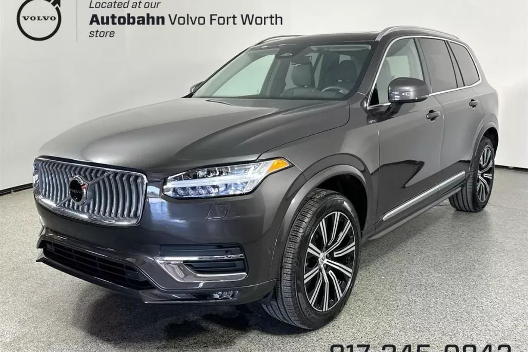 2024 Volvo XC90 B5 AWD Plus photo 1