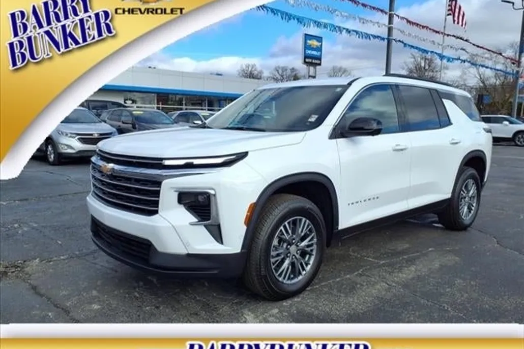 2024 Chevrolet Traverse photo 1