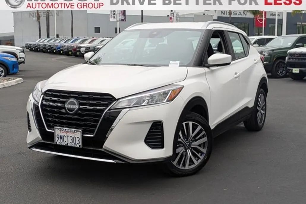 2024 Nissan Kicks SV photo 1
