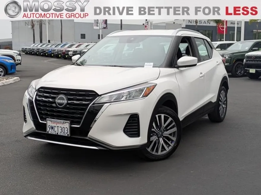 2024 Nissan Kicks SV photo 1